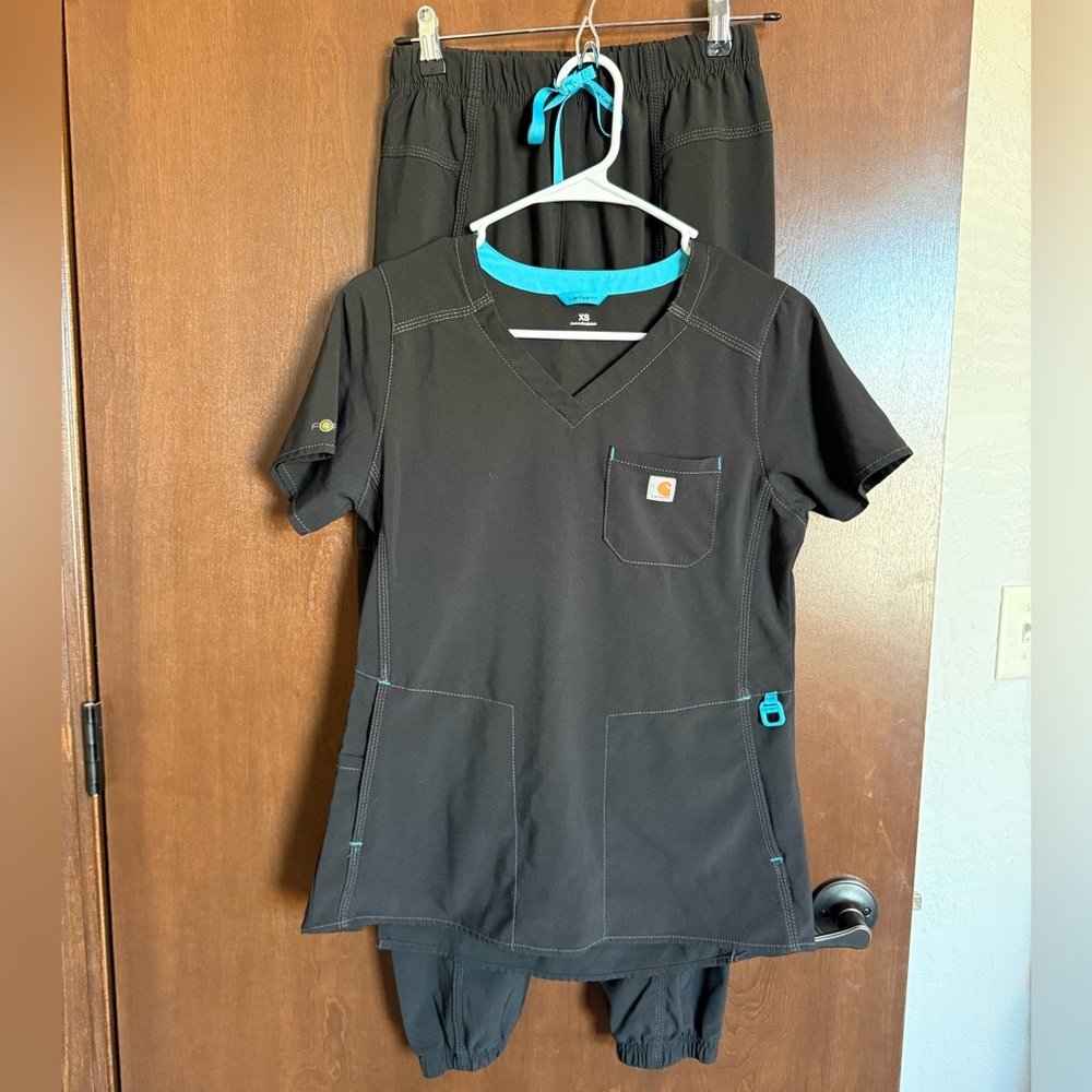 Carhartt Women’s Scrubs (XS)